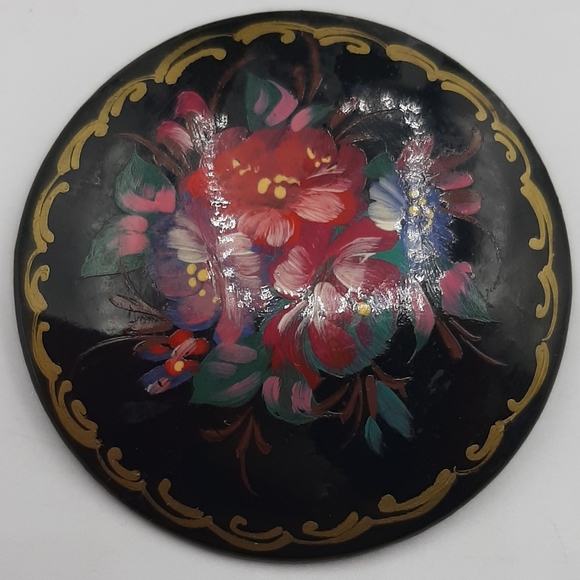 Vintage Handmade Wooden Brooch Hand Painted Round Signed Black Floral - Picture 5 of 6
